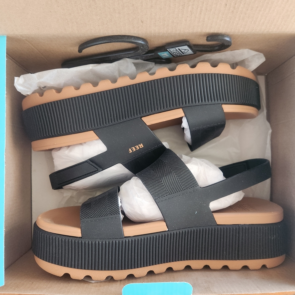 Reef Black and Brown Sandals with Modern Design